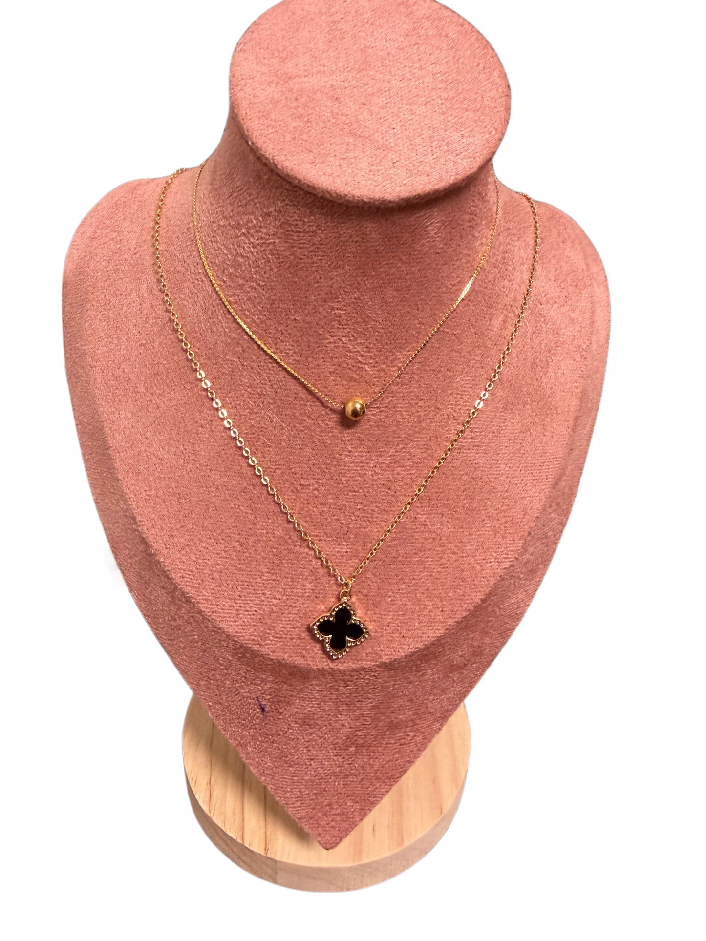Clover necklace ( not stainless)