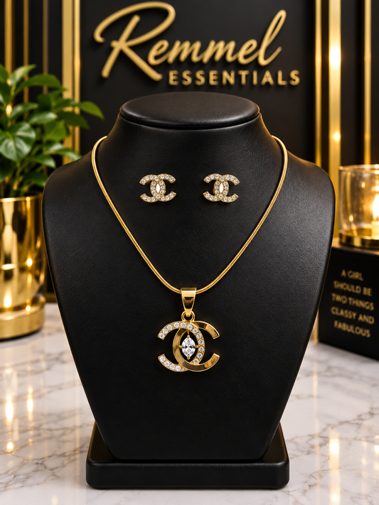 C Necklace Set