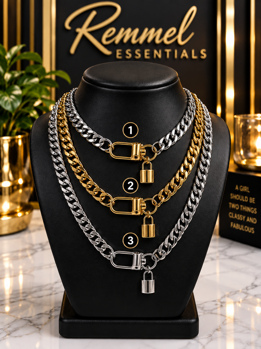 Chunky lock Necklace